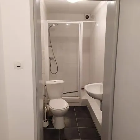 Belle Chambre Avec Balcon
