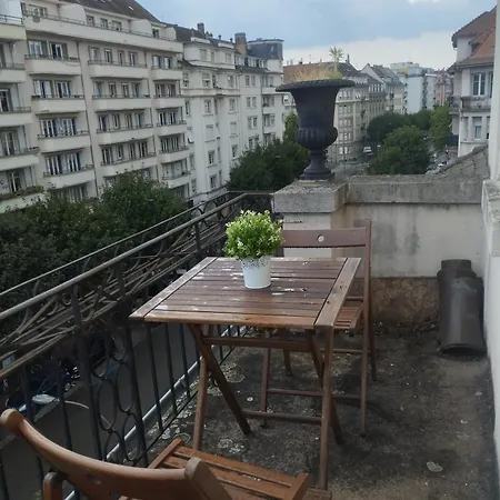 Belle Chambre Avec Balcon *